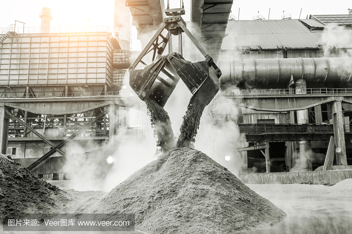 鋼鐵廠的工業起重機和設備